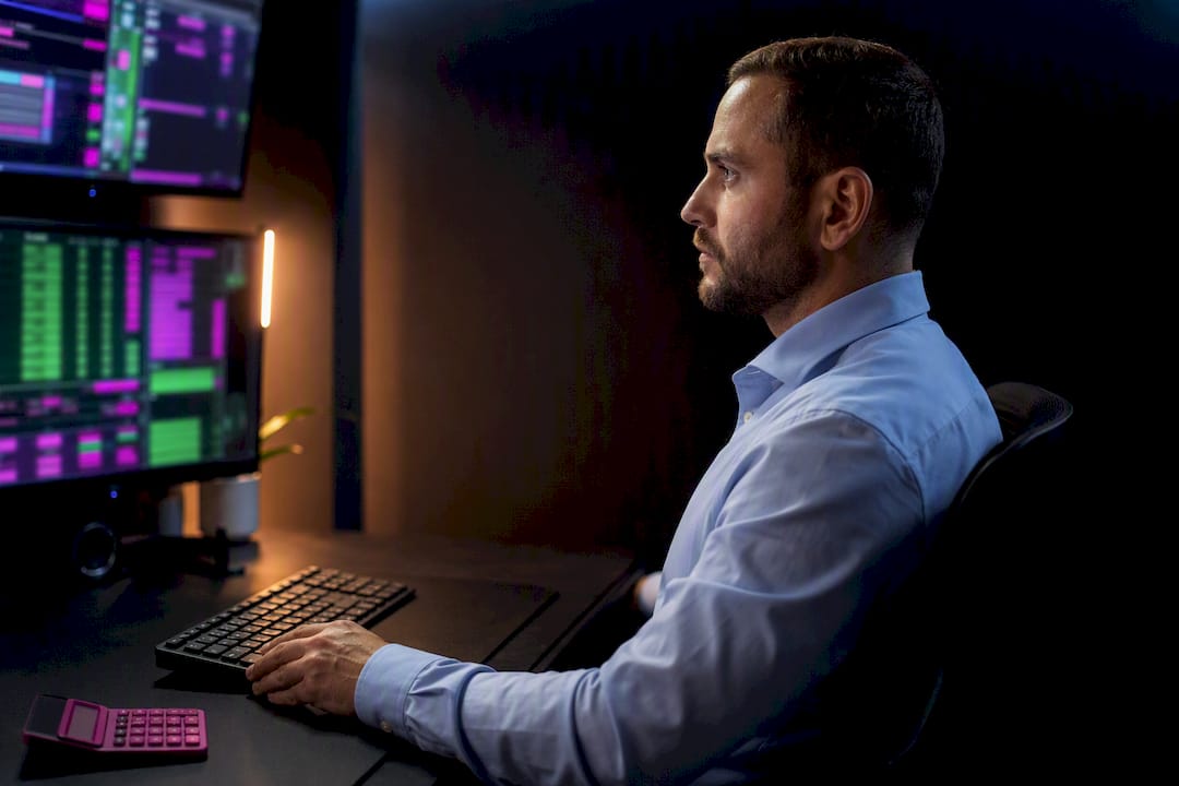 Trader reviewing lot rounding settings
